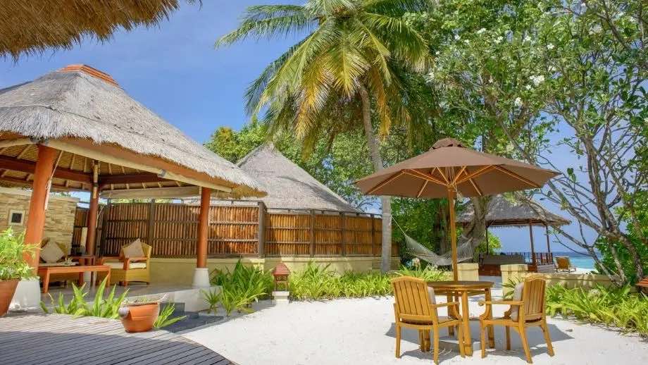 Wellbeing Sanctuary Pool Villa at Banyan Tree Vabbinfaru, view 3